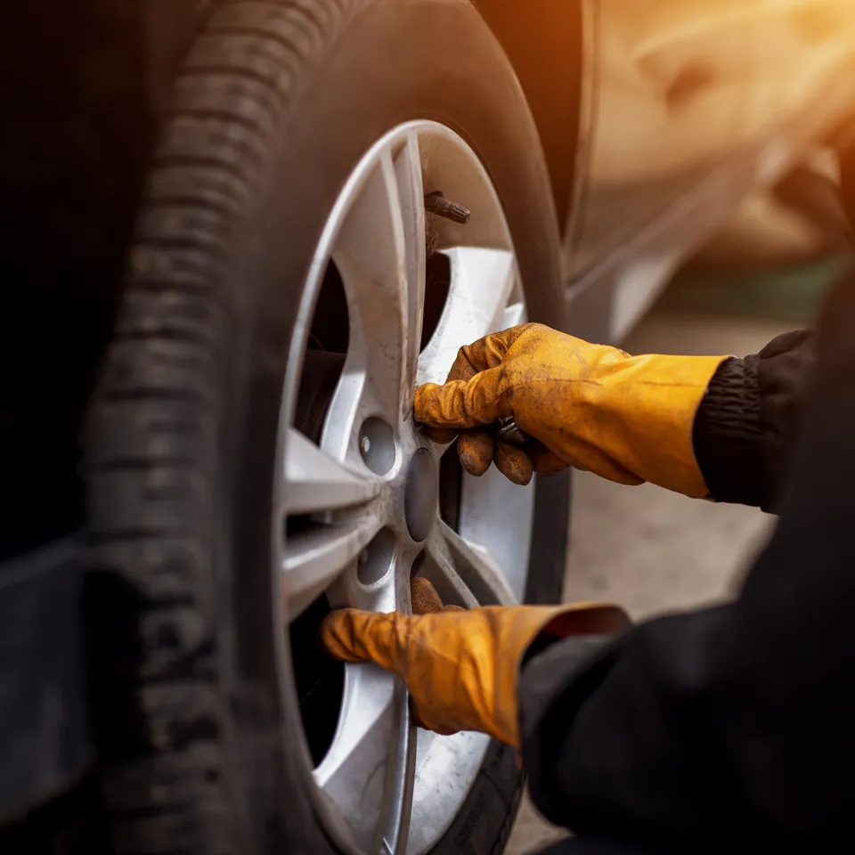 Why Choose Mobile Tire Change Shop